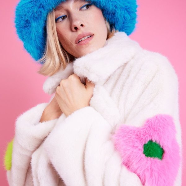 BLUE ELECTRIC FAUX FUR HAT